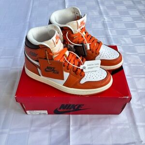 Nike Air Jordan 1 High OG Starfish 🧡 Size 6